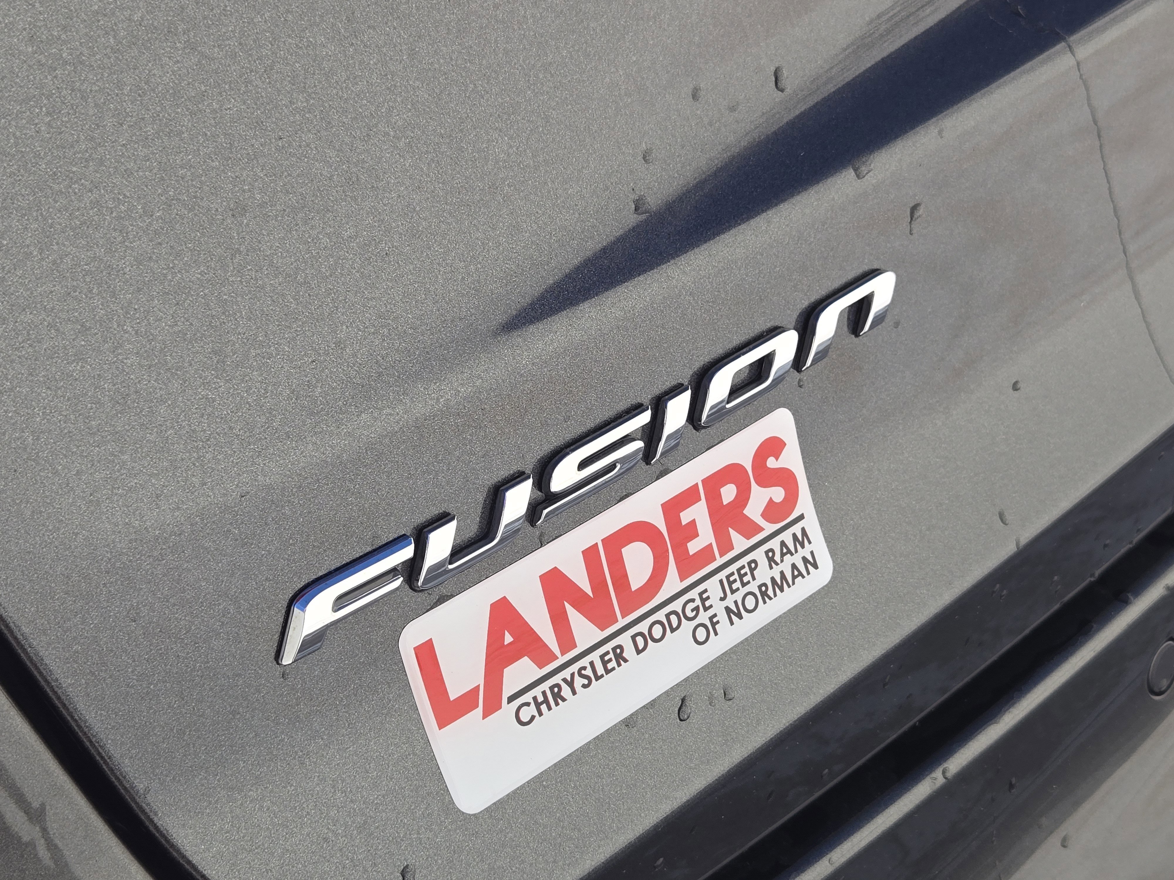 Used 2020 Ford Fusion SE image 13