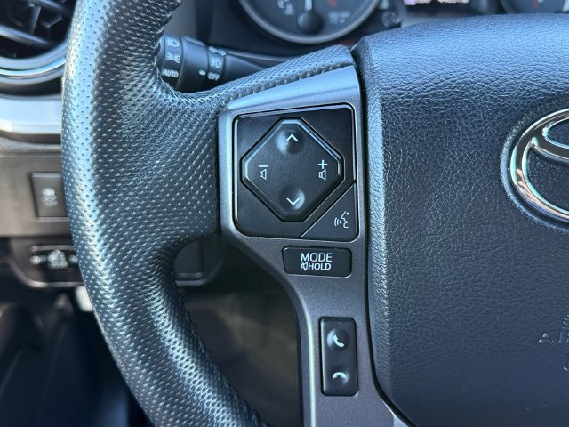 Used 2022 Toyota Tacoma TRD Off-Road w/ Technology Package AWD/4WD image 18