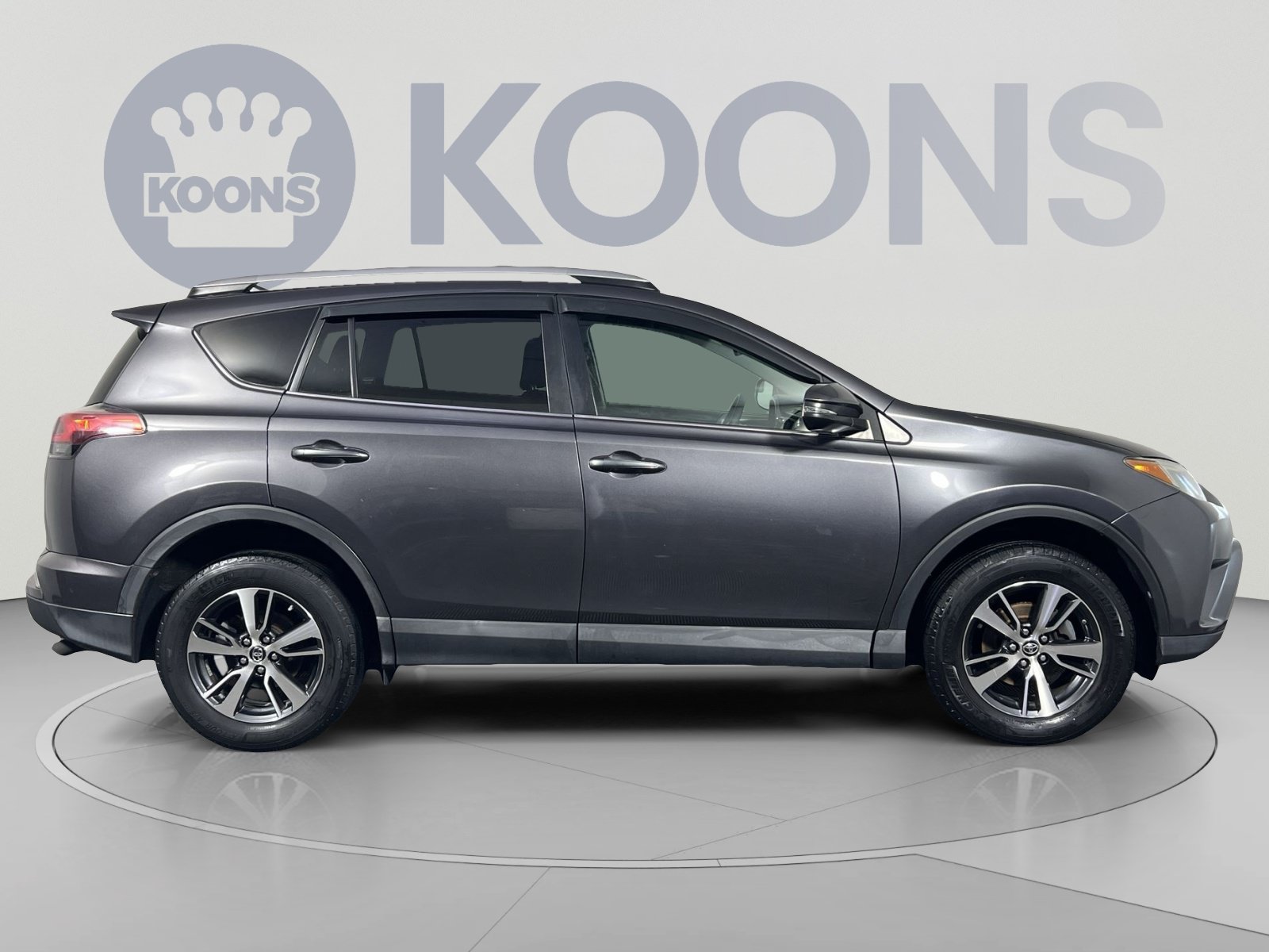 Used 2016 Toyota RAV4 XLE AWD/4WD image 8