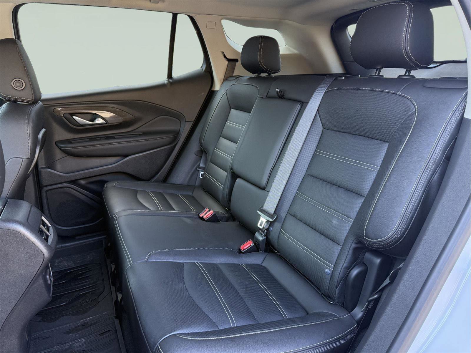 Used 2023 GMC Terrain Denali w/ Denali Premium Package image 22