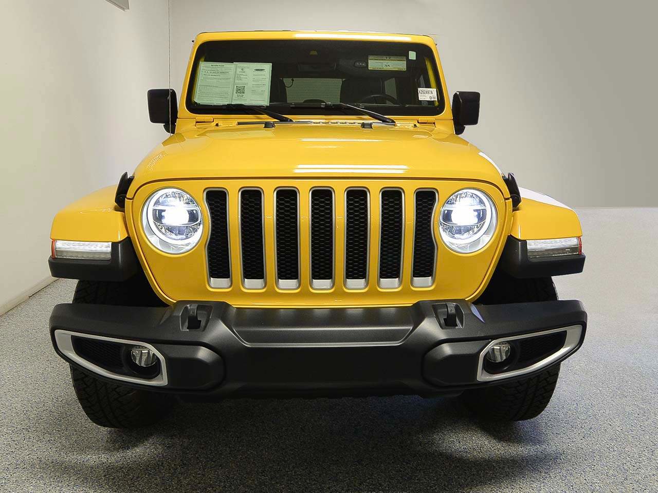 Used 2021 Jeep Wrangler Unlimited Sahara image 2