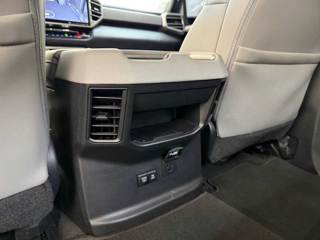 Used 2024 Toyota Tundra Limited image 18