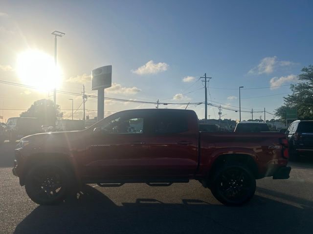 Used 2024 Chevrolet Colorado Z71 w/ Z71 Convenience Package 2 AWD/4WD image 5