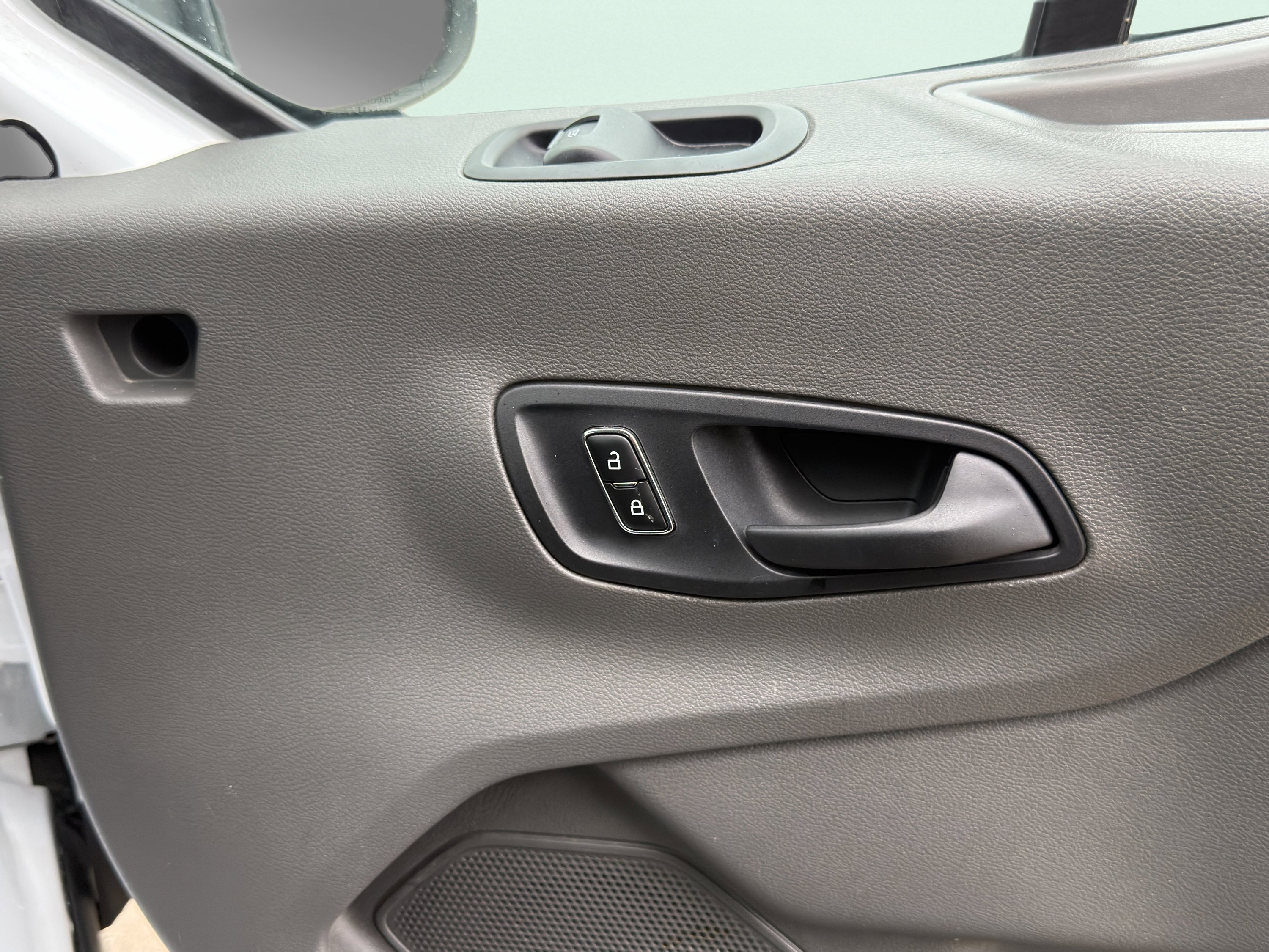 Used 2023 Ford Transit 350 XLT image 38