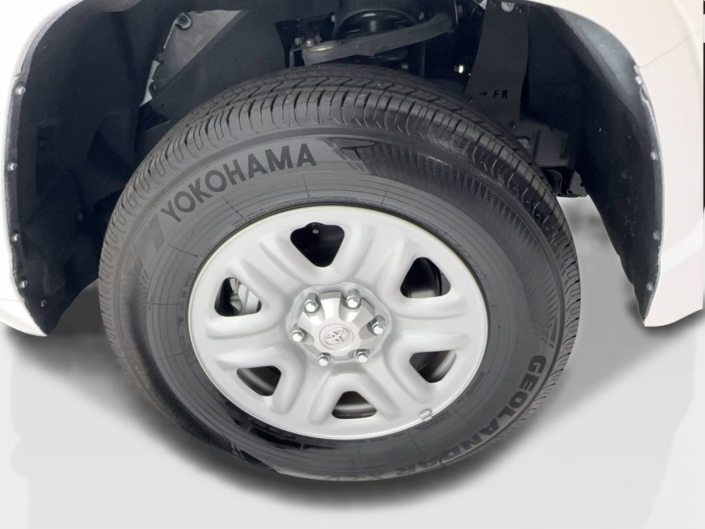 Used 2026 Toyota Tundra SR AWD/4WD image 17