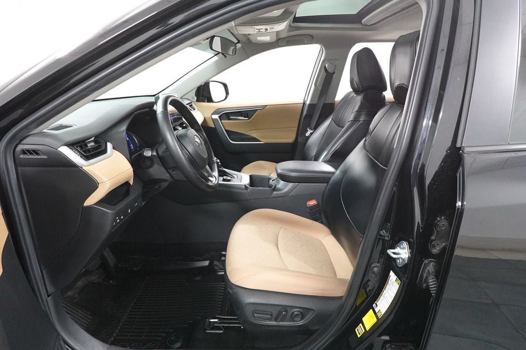 Used 2024 Toyota RAV4 XLE w/ Convenience Package AWD/4WD image 21