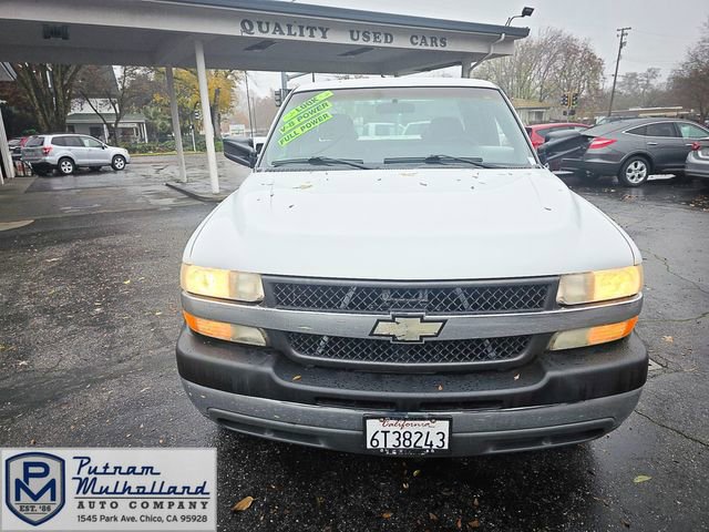 Used 2001 Chevrolet Silverado 2500 2WD Extended Cab image 3