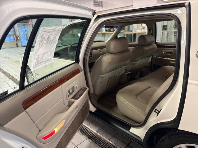 Used 1998 Cadillac De Ville Sedan image 21