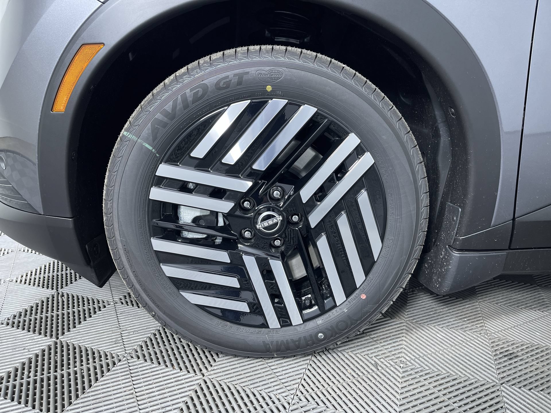 New 2026 Nissan Leaf SV+ w/ Floor Mat Package (SV+) FWD image 26