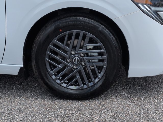 Certified 2027 Nissan Sentra SV w/ Floor Mat Package FWD image 11