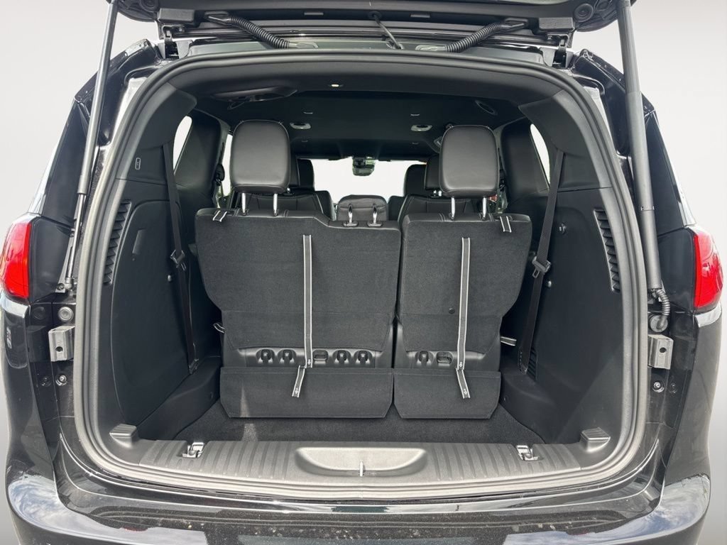 New 2026 Chrysler Voyager LX FWD image 12