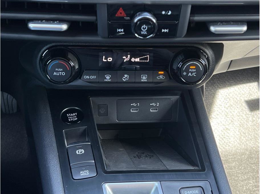 New 2027 Nissan Kicks SV FWD image 13