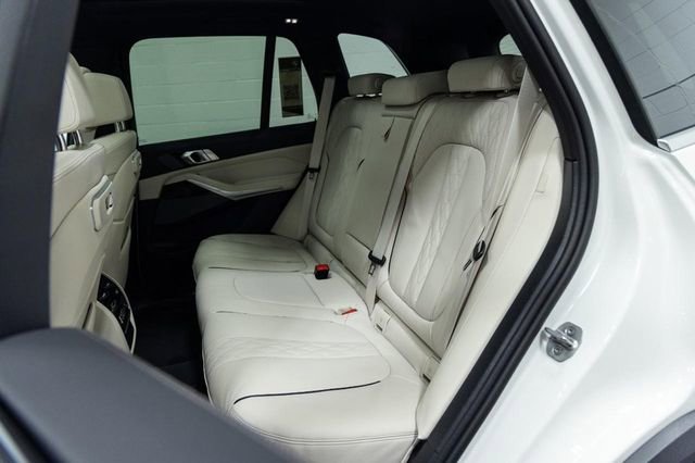 New 2026 BMW X5 xDrive40i image 25