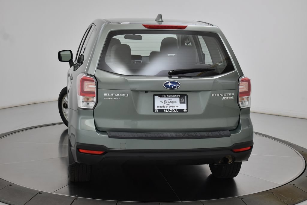 Used 2017 Subaru Forester 2.5i AWD/4WD image 10