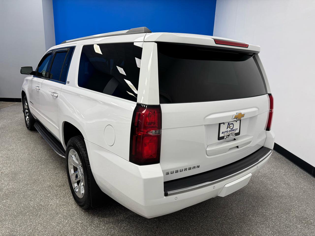 Used 2016 Chevrolet Suburban LTZ image 10