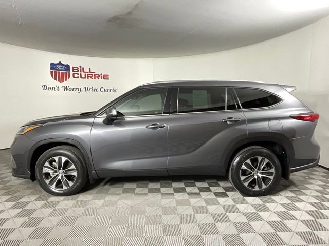 Used 2020 Toyota Highlander XLE image 6