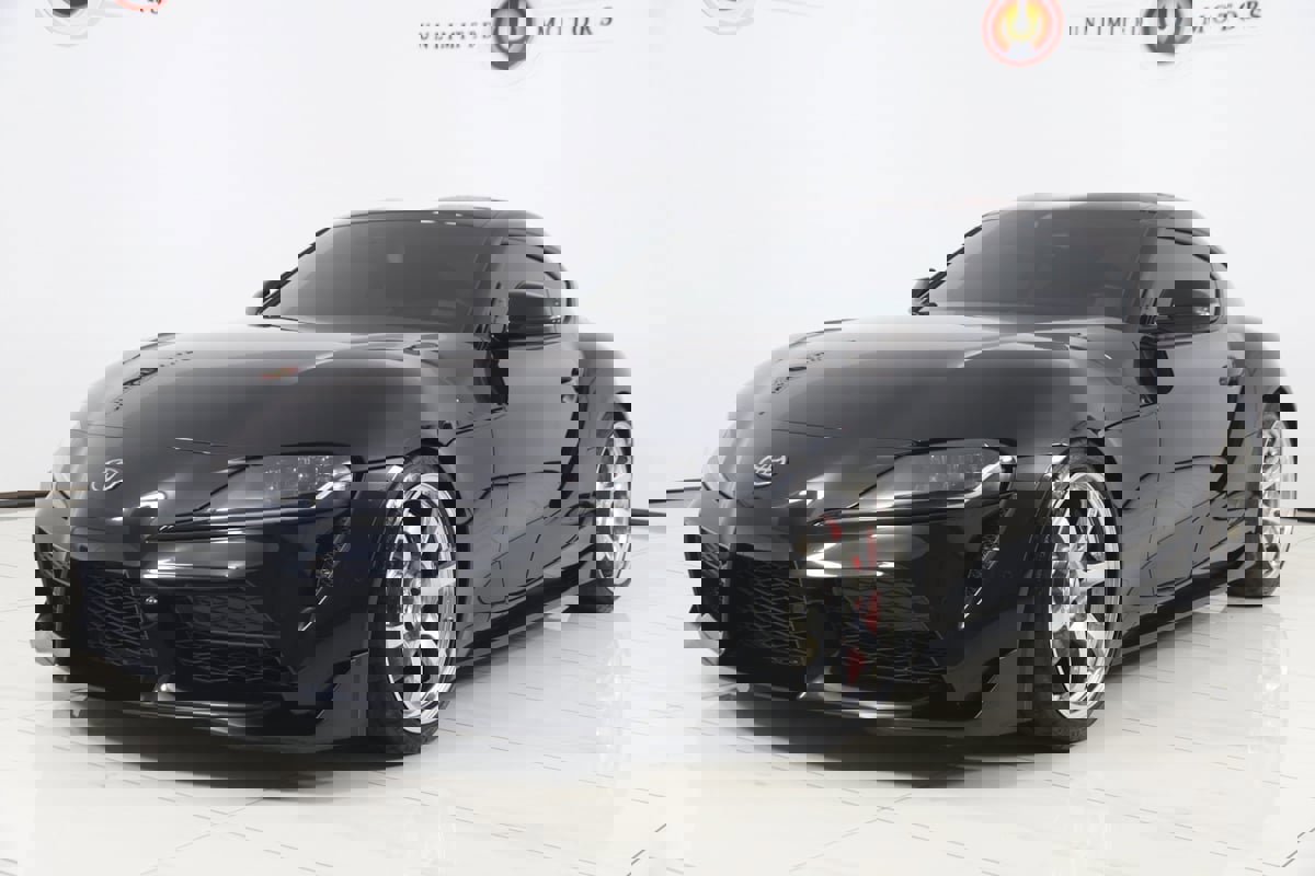 Used 2023 Toyota Supra Premium image 5