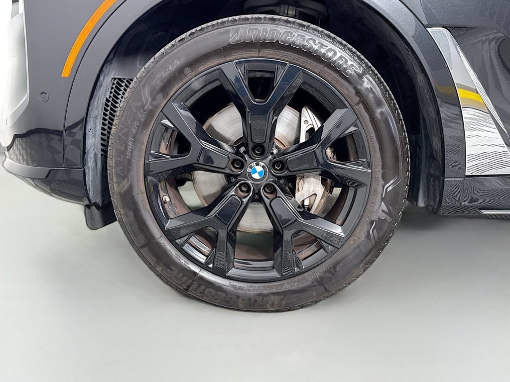 Used 2024 BMW X7 xDrive40i w/ Premium Package AWD/4WD image 33