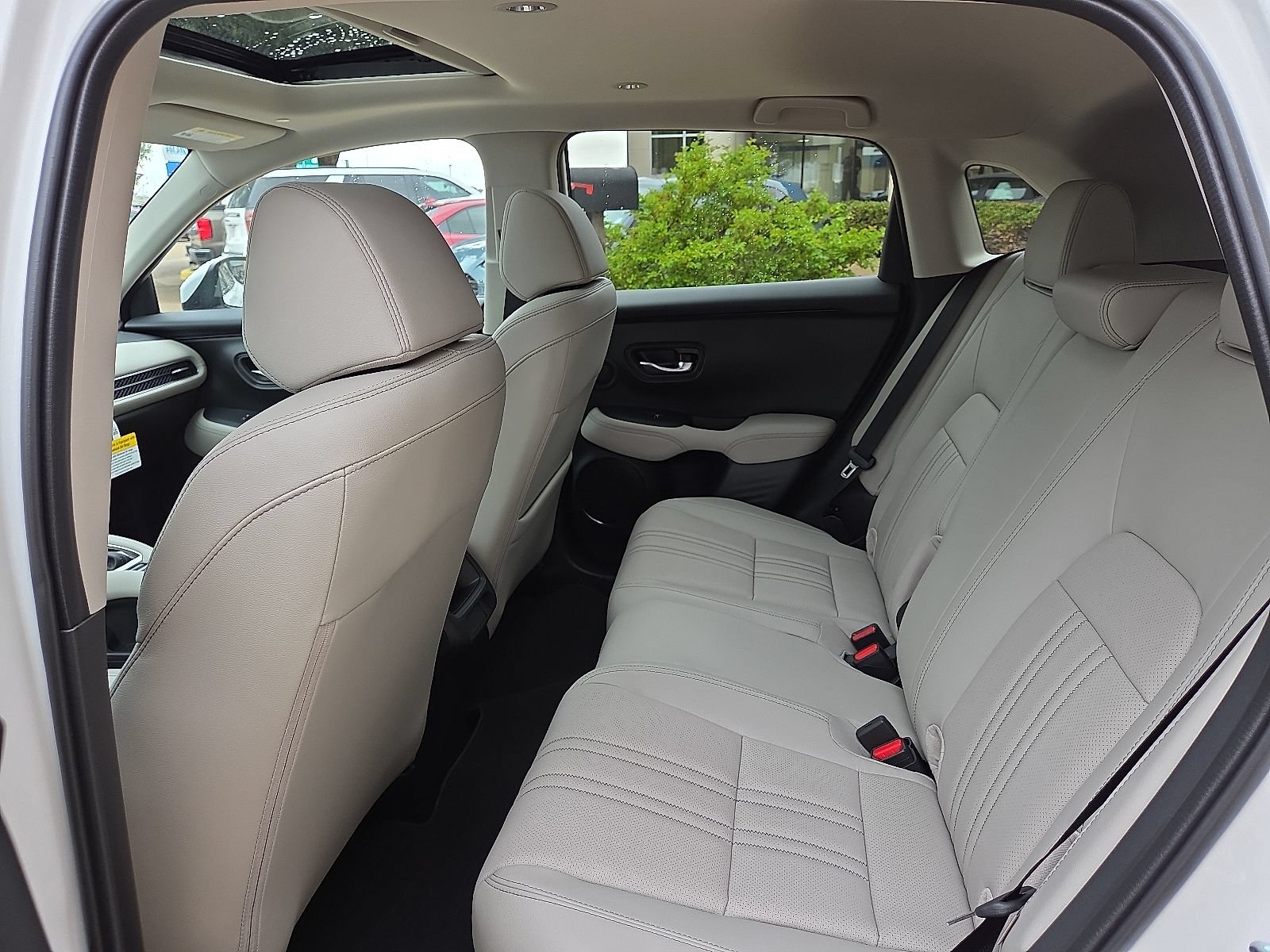 New 2027 Honda HR-V EX-L image 7