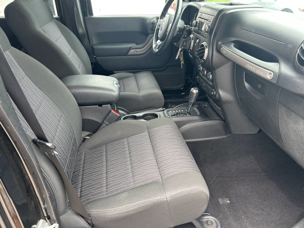 Used 2011 Jeep Wrangler Unlimited Sport image 20