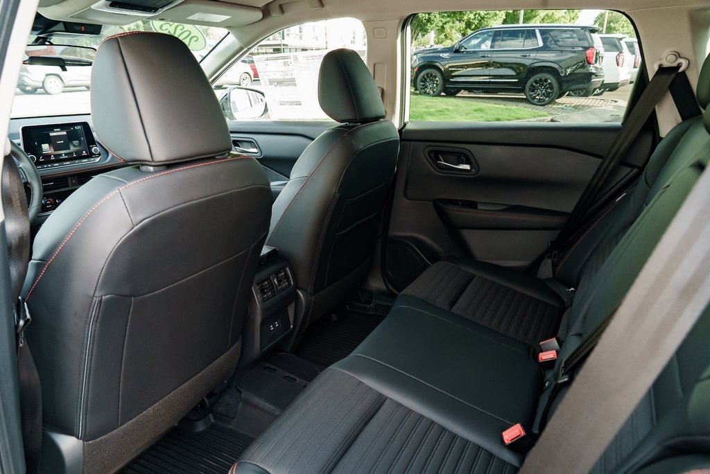 New 2026 Nissan Rogue Rock Creek image 24