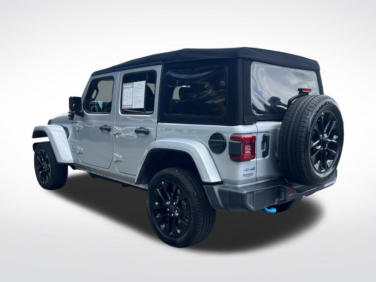 Used 2024 Jeep Wrangler Unlimited Sahara AWD/4WD image 3