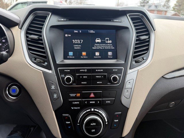 Used 2018 Hyundai Santa Fe Sport w/ 2.4L Value Package 02 image 15