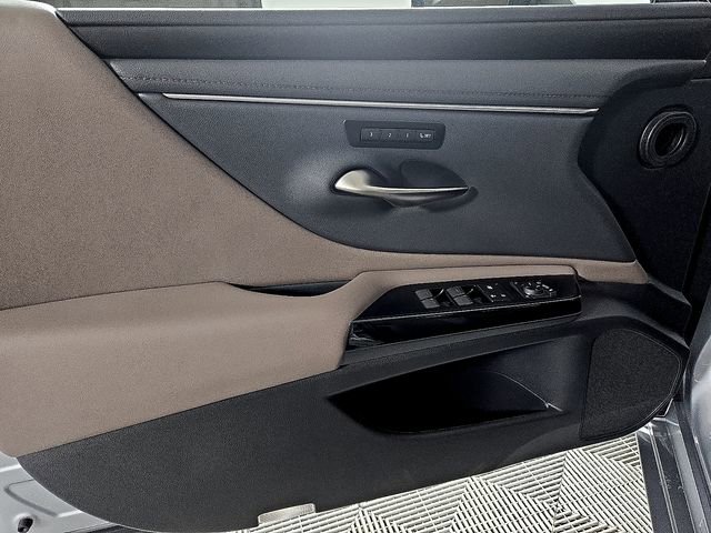 New 2025 Lexus ES 350 w/ Premium Package FWD image 12