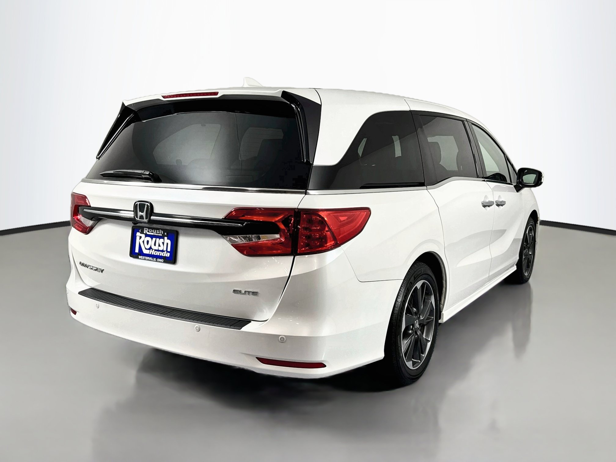 Certified 2024 Honda Odyssey Elite image 5