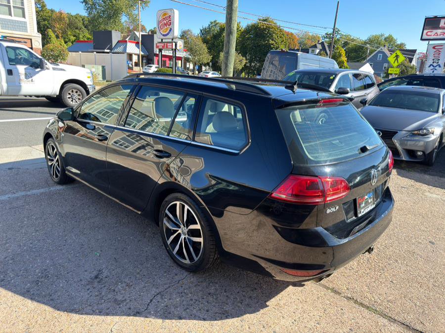 Used 2016 Volkswagen Golf SE image 5