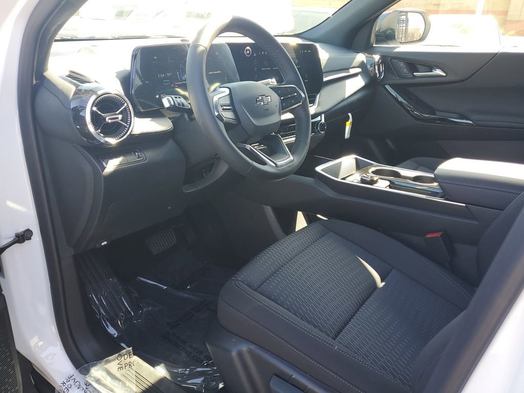 New 2026 Chevrolet Equinox LT w/ Midnight Edition image 17