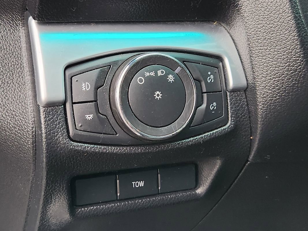 Used 2016 Ford Explorer Sport image 27