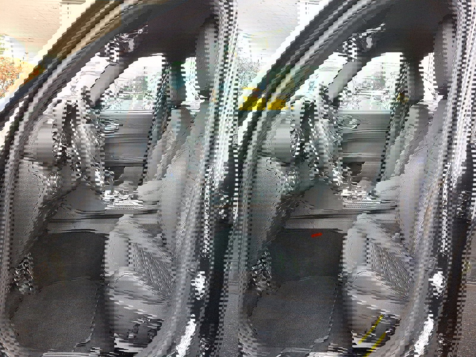 Used 2023 Alfa Romeo Giulia Quadrifoglio w/ Active Assist Plus Package image 13