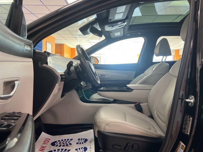 Used 2025 Hyundai Tucson Limited AWD/4WD image 19