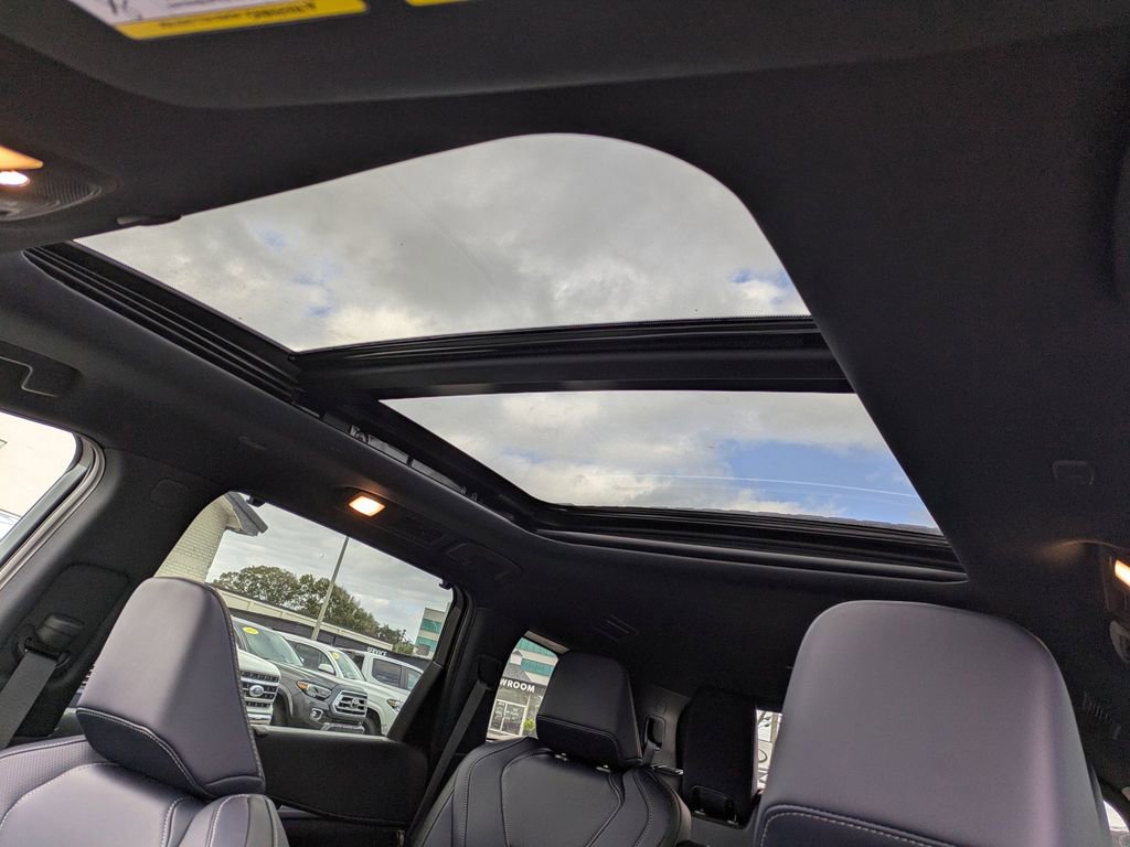 New 2026 INFINITI QX60 Sport w/ Dark Cargo Package image 23