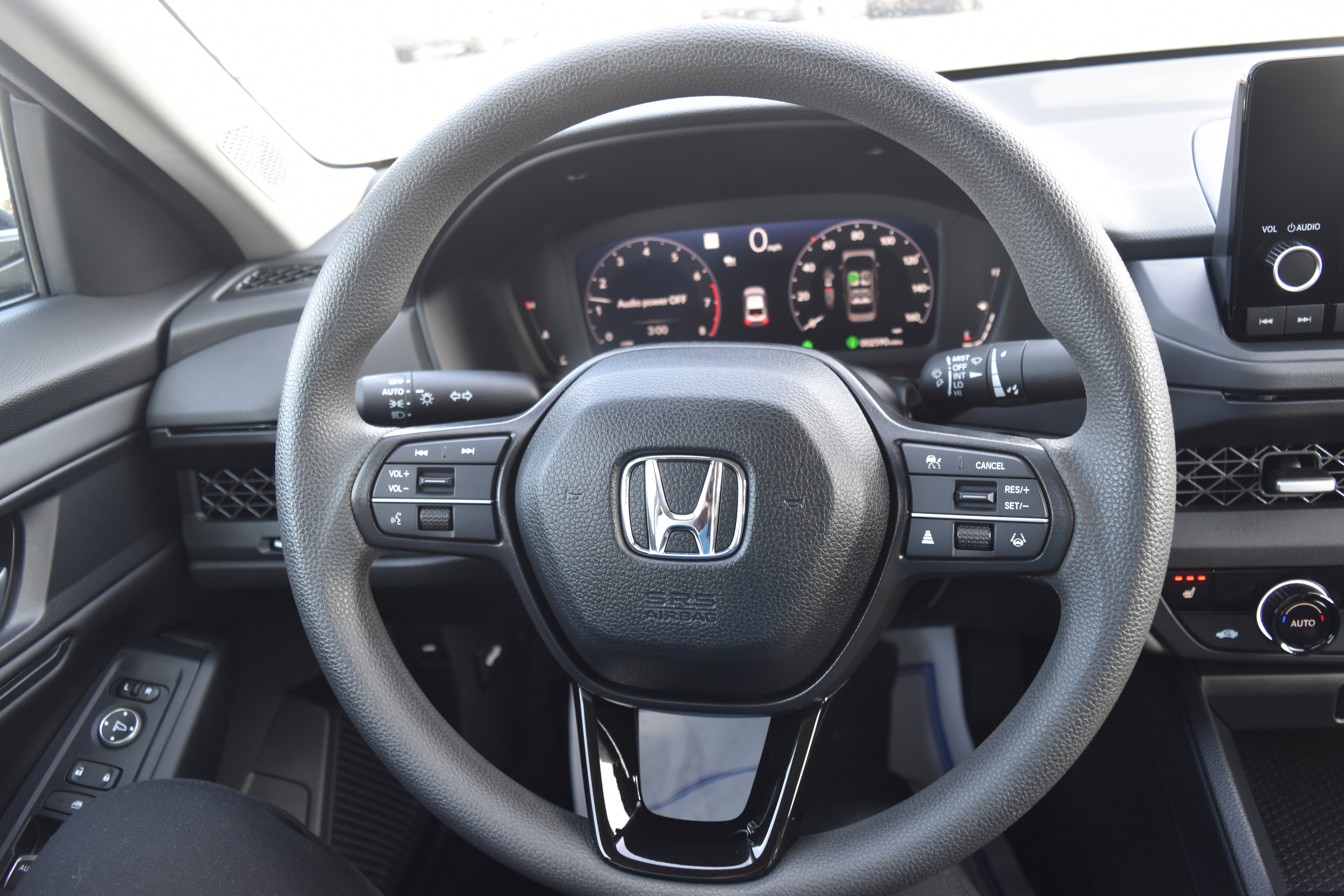 Used 2025 Honda Accord SE image 18