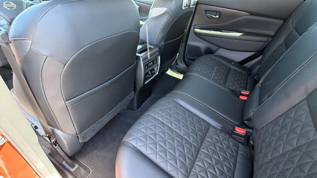 Used 2022 Nissan Murano Platinum w/ Cargo Package FWD image 24