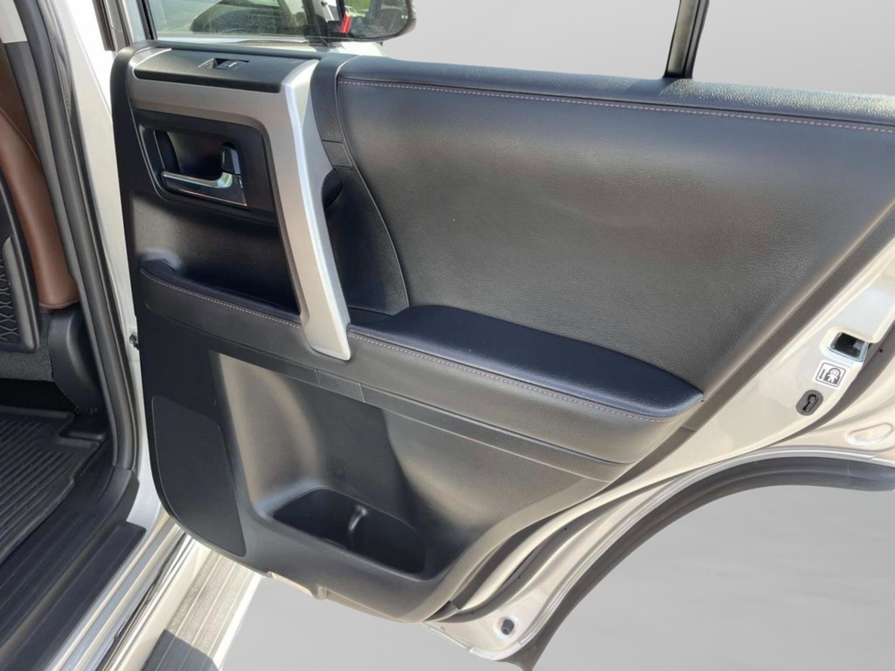 Used 2024 Toyota 4Runner Limited image 14