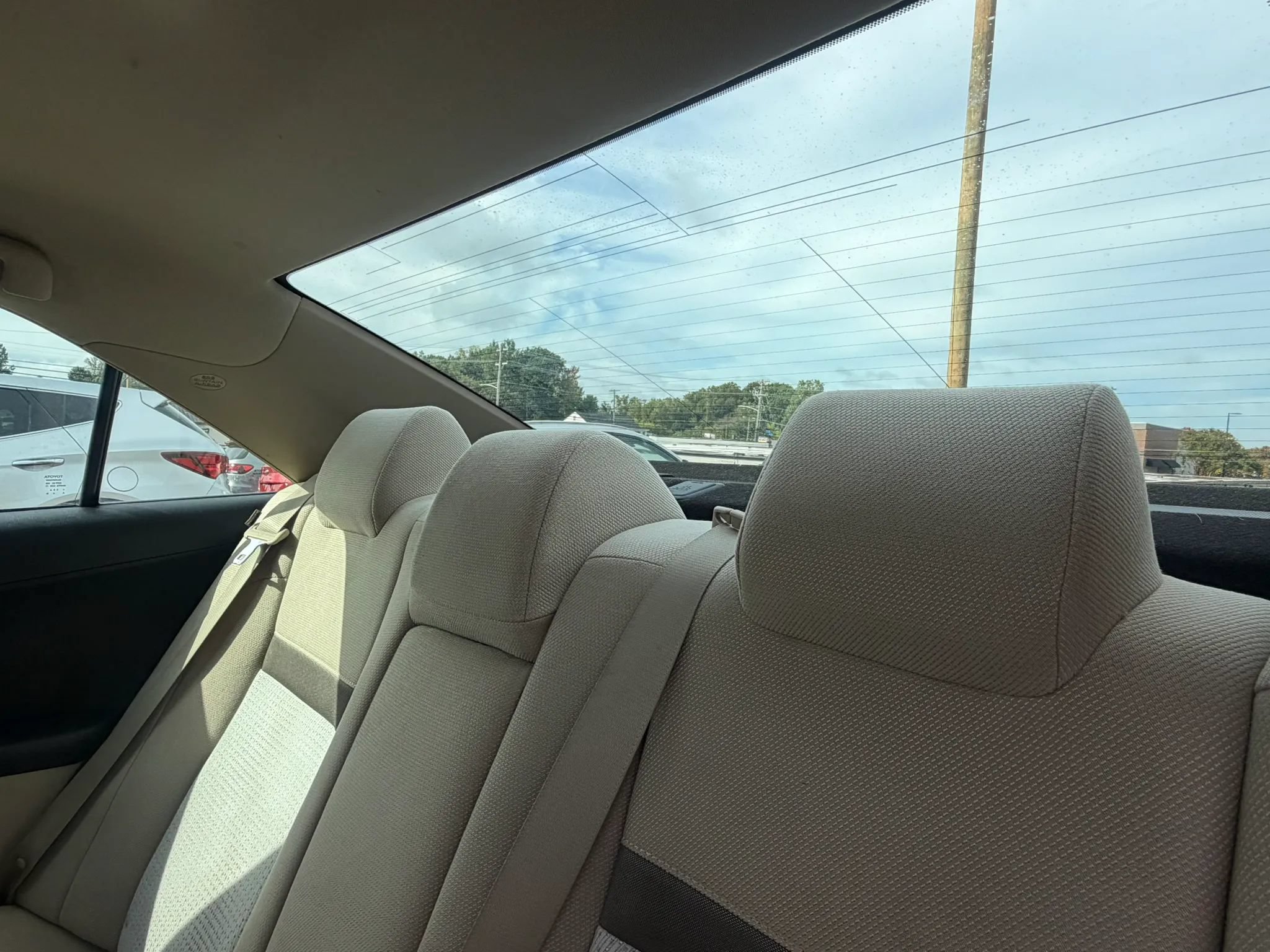 Used 2012 Toyota Camry LE FWD image 16