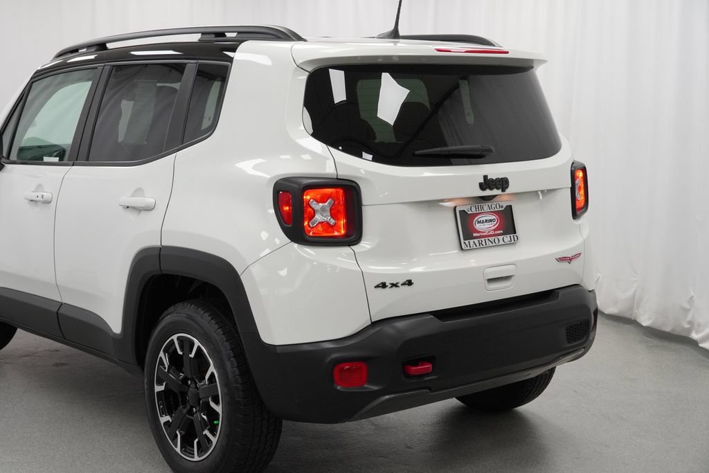 Certified 2023 Jeep Renegade Trailhawk AWD/4WD image 13