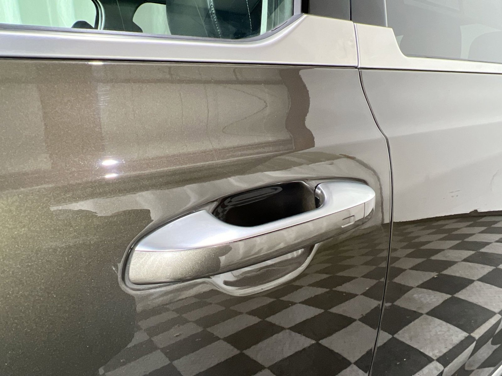 Used 2024 Kia Telluride SX Prestige image 15