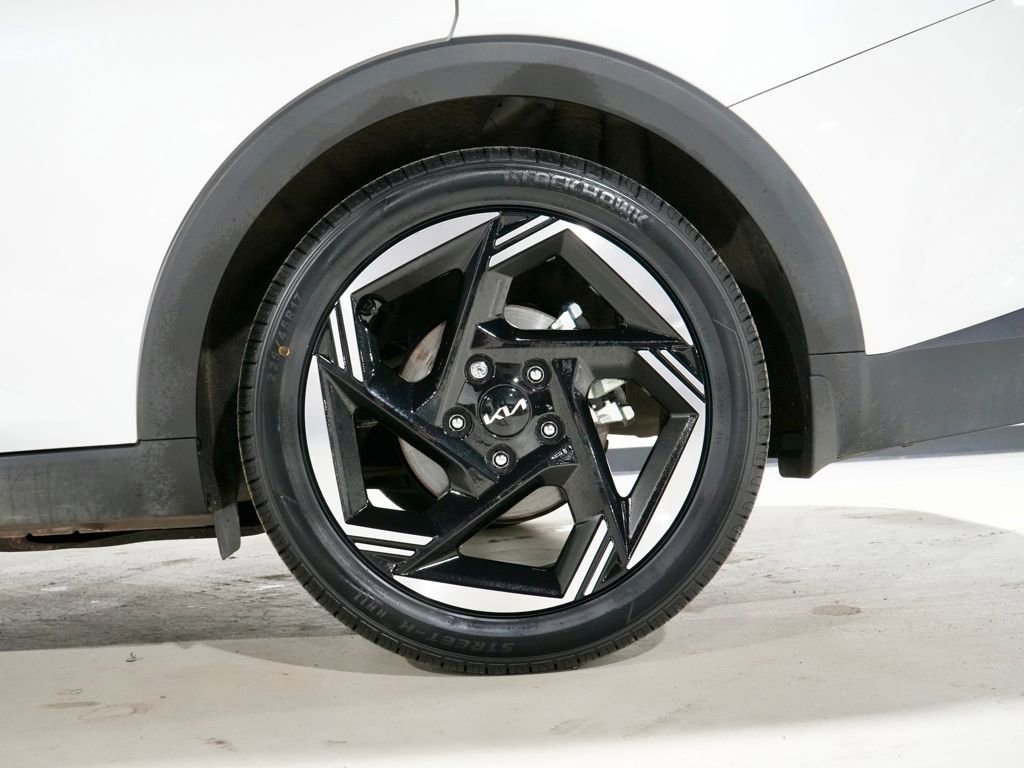 Used 2025 Kia K4 EX image 30