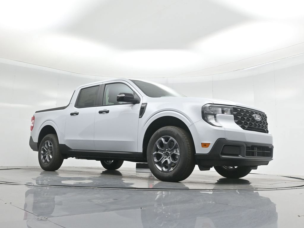 New 2025 Ford Maverick XLT w/ XLT Luxury Package image 3