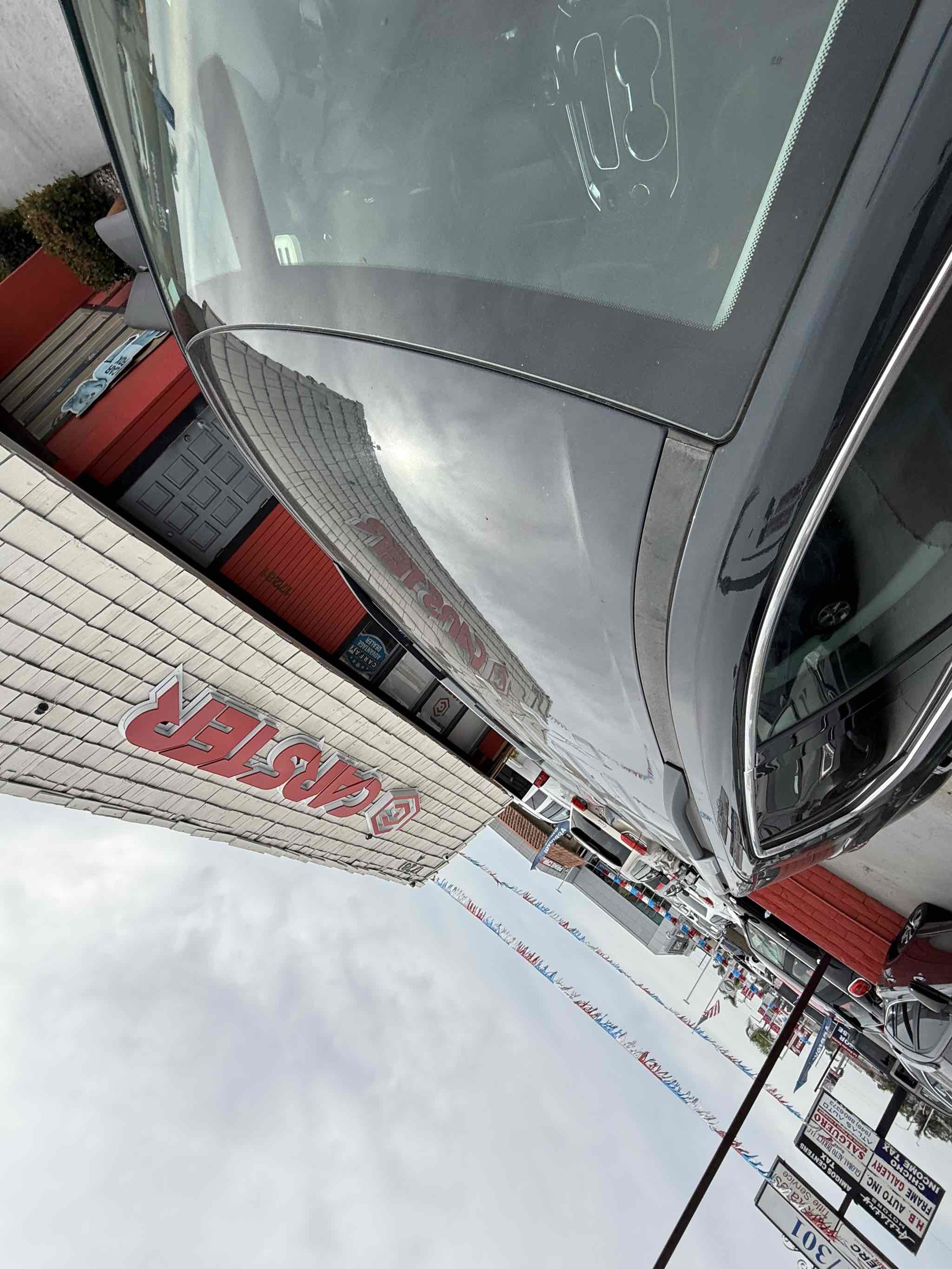 Used 2018 Chevrolet Traverse LT image 21