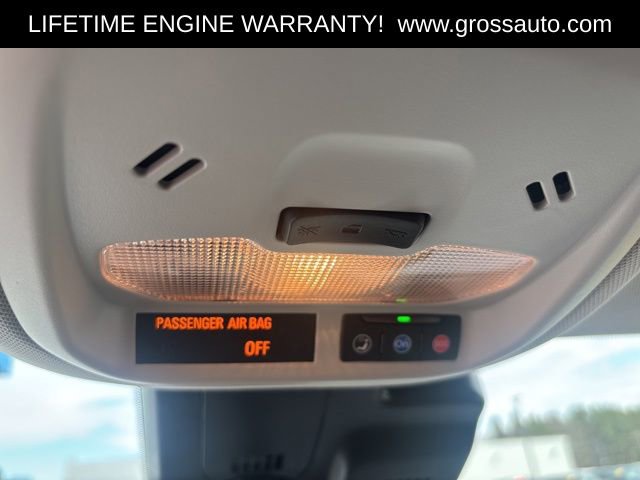 Used 2025 Chevrolet Trax LT w/ LT Convenience Package FWD image 20