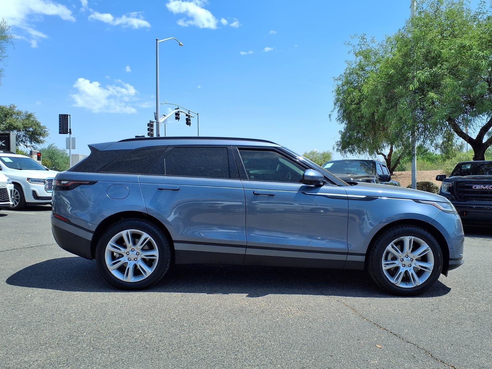 Used 2021 Land Rover Range Rover Velar S AWD/4WD image 4