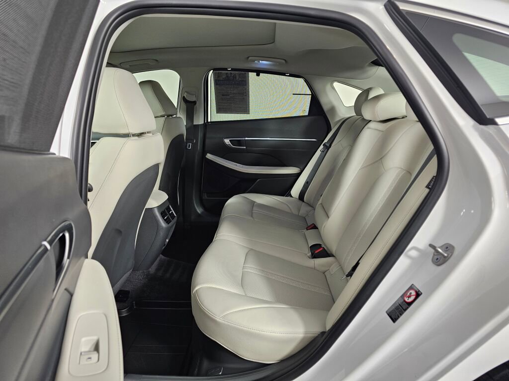 Used 2023 Hyundai Sonata Limited w/ Cargo Package image 35