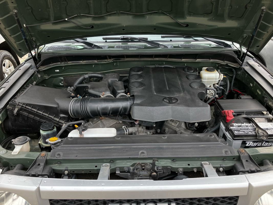 Used 2011 Toyota FJ Cruiser 4WD image 34