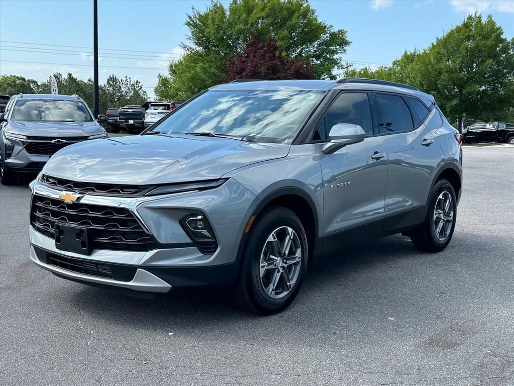 New 2025 Chevrolet Blazer LT w/ Convenience Package FWD image 6