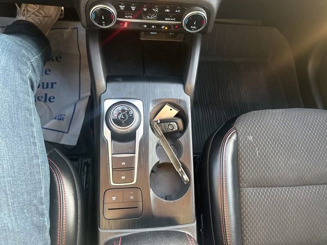 Used 2023 Ford Escape ST-Line image 28